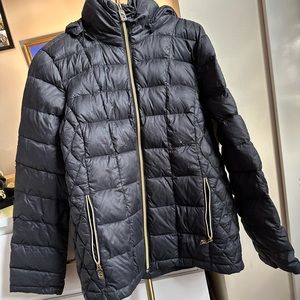 Women’s black Michael kors coat. Gently used in good condition